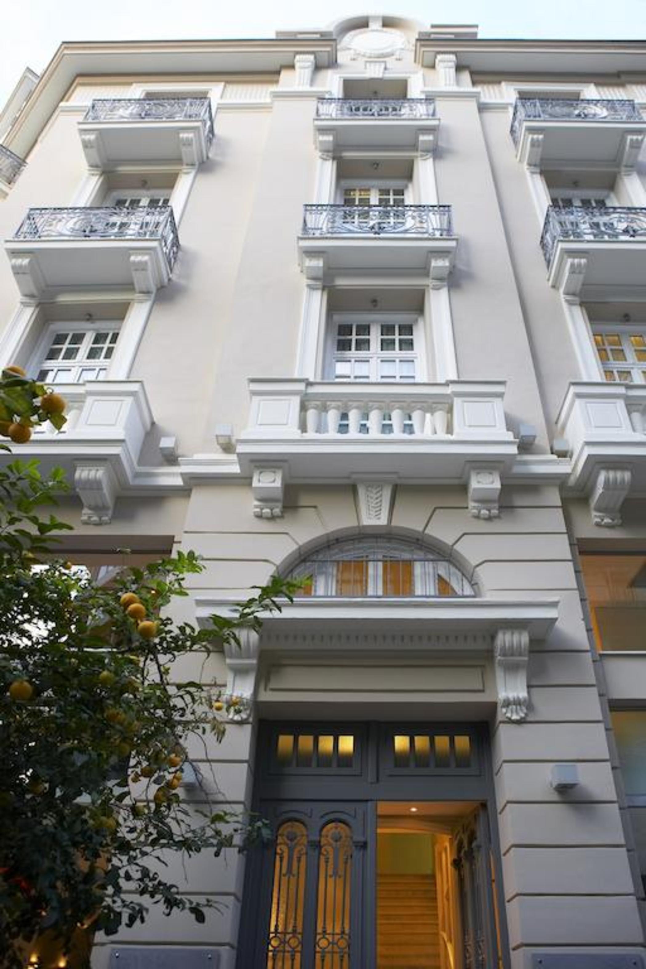 The Excelsior - Small Luxury Hotels Of The World Tesalonika Bagian luar foto Neoclassical balconies in the Old Town of Nicosia
