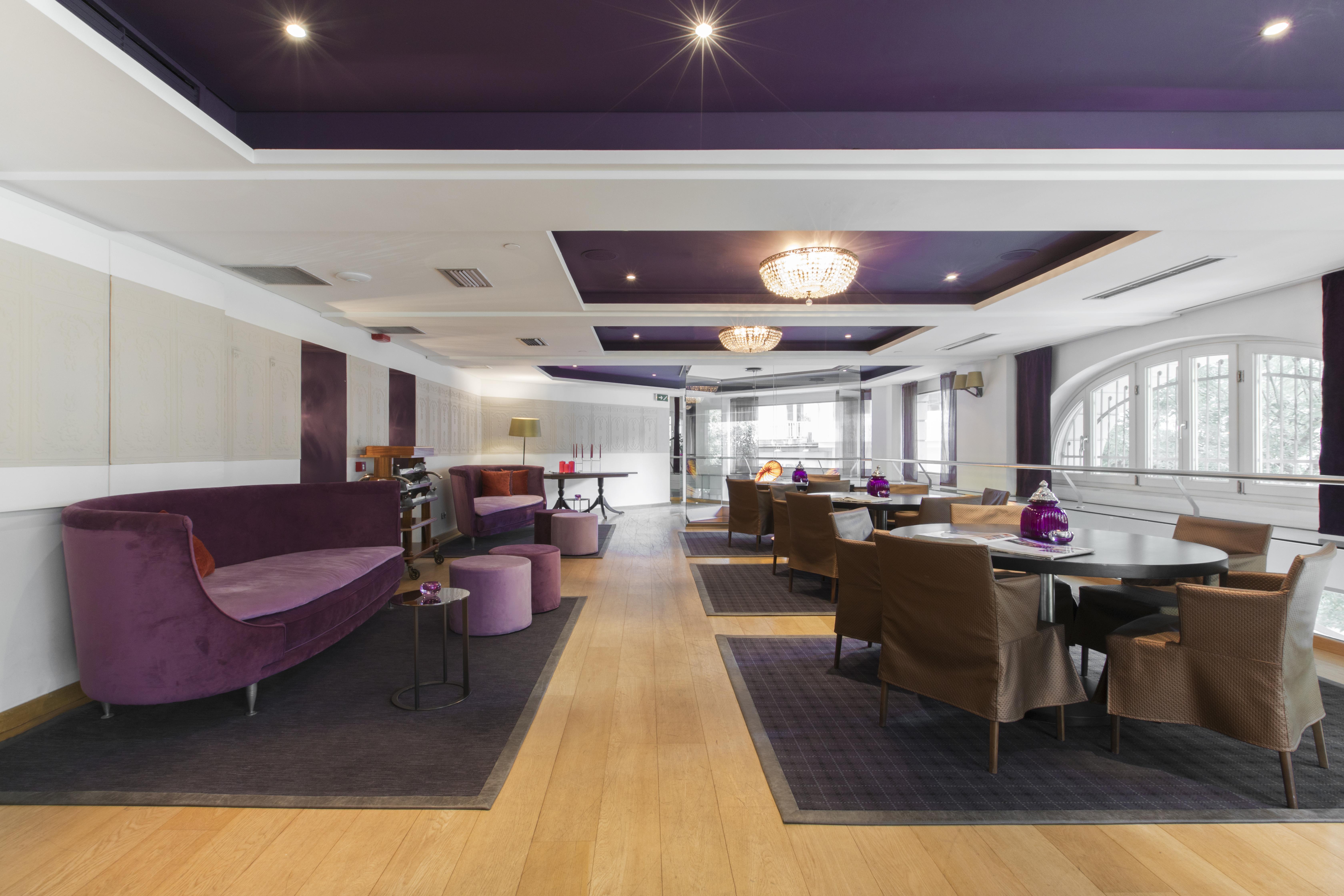 The Excelsior - Small Luxury Hotels Of The World Tesalonika Bagian luar foto The lounge at the station