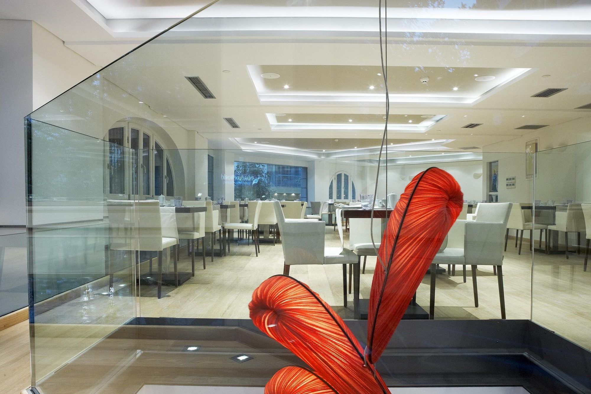 The Excelsior - Small Luxury Hotels Of The World Tesalonika Restoran foto The interior of the restaurant